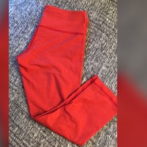 Lululemon Wunder Under Crop size 6